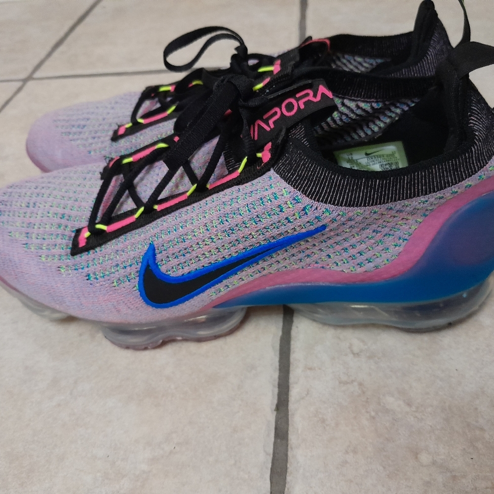 Nike air vapormax 2021 size 12 new without box